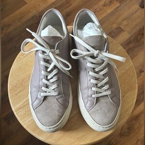 Common Projects Achilles Leather Sneakers (Size 39 in color Clay)